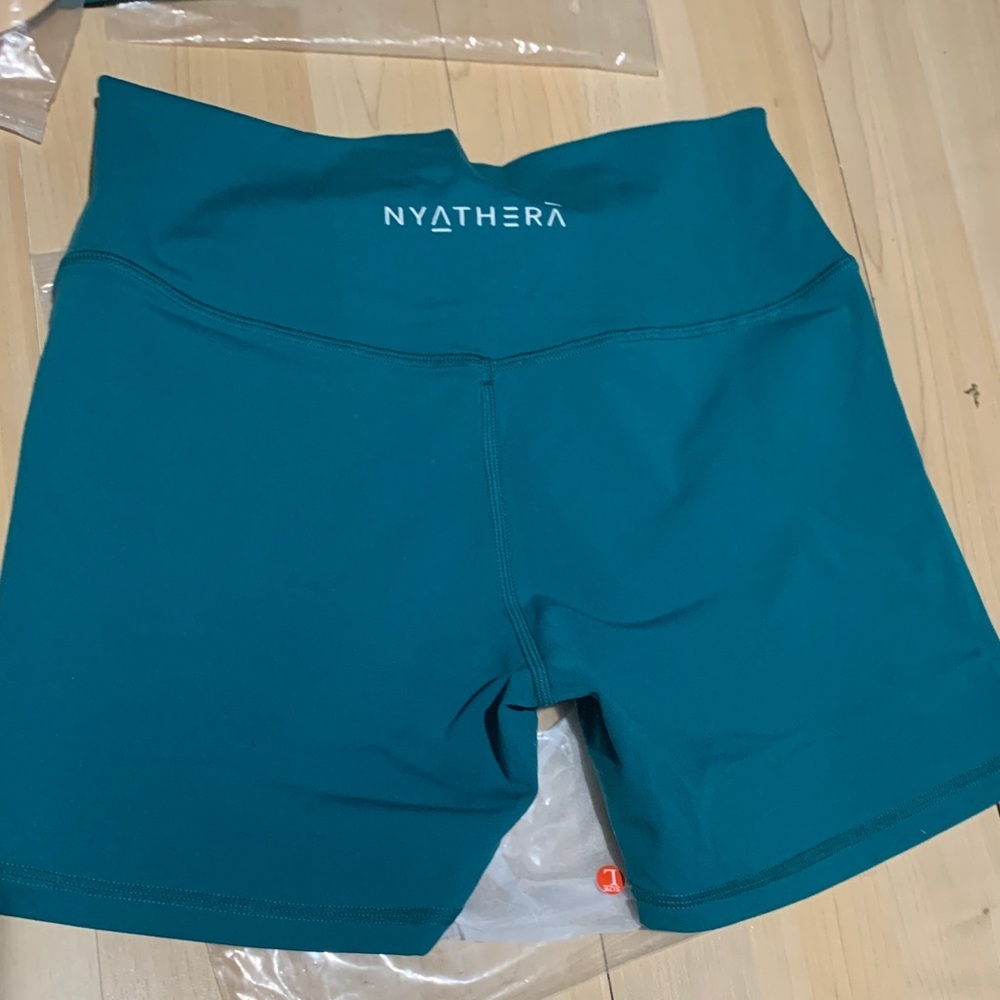 Elegant Teal High-Waisted Women's Shorts - Picture 3 of 5